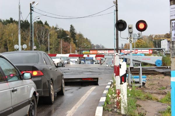 Меры безопасности усилены на железнодорожных переездах СКФО